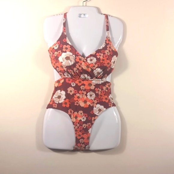 Cupshe Olivia Floral One-piece Swimsuit Size Small NWTG - Picture 5 of 15